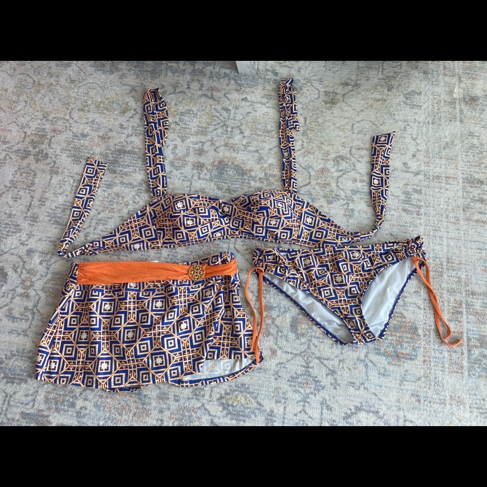 Antonio Melani  — 4 piece bathing suit combo (M & L sizes noted in pictures)